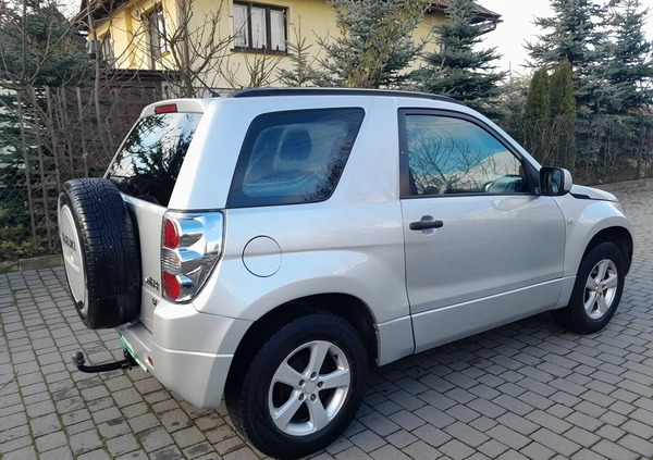 Suzuki Grand Vitara cena 23500 przebieg: 242000, rok produkcji 2006 z Blachownia małe 137